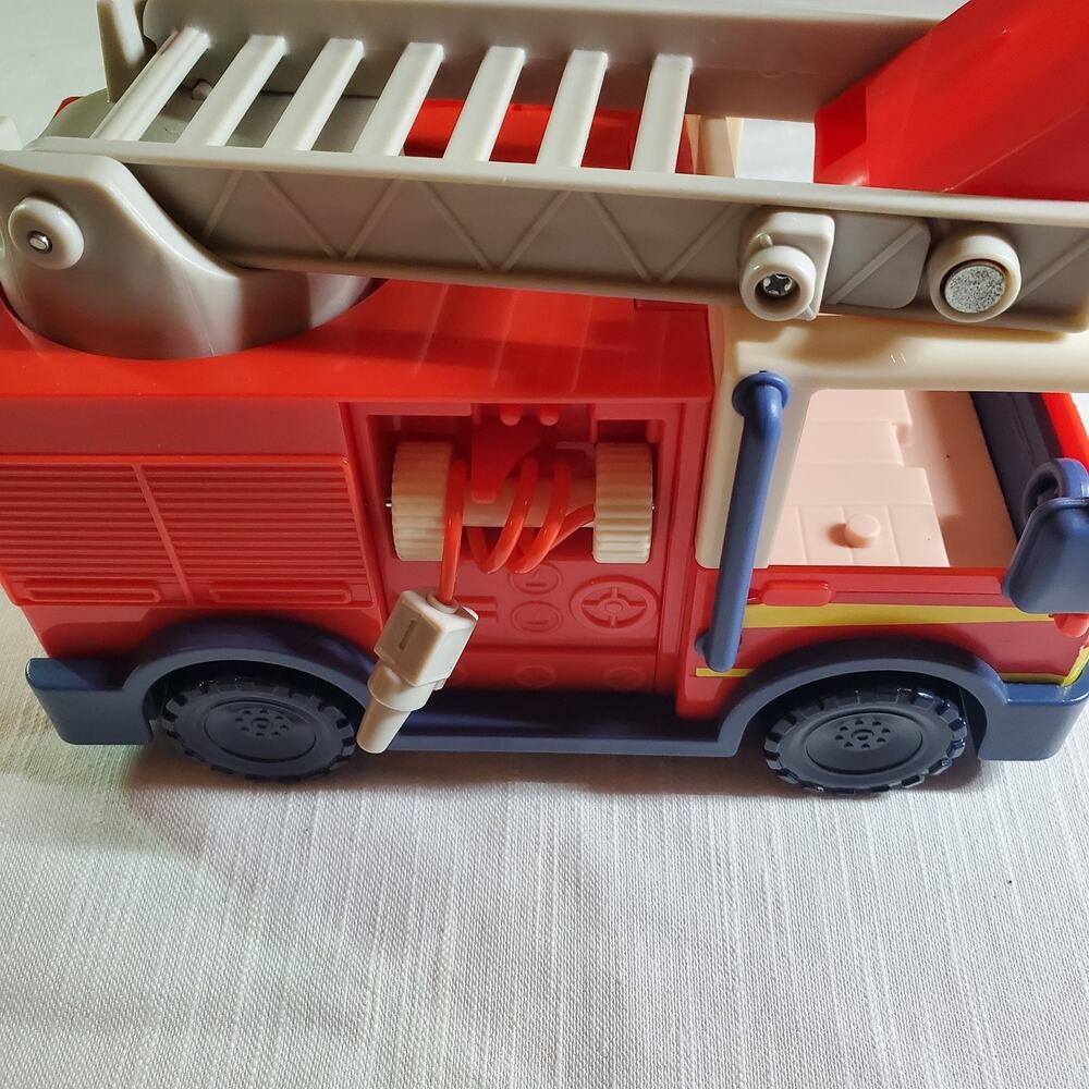 Bluey Fire Truck Toy Vehicle Red Plastic Fire Engine Rolling Wheels Set